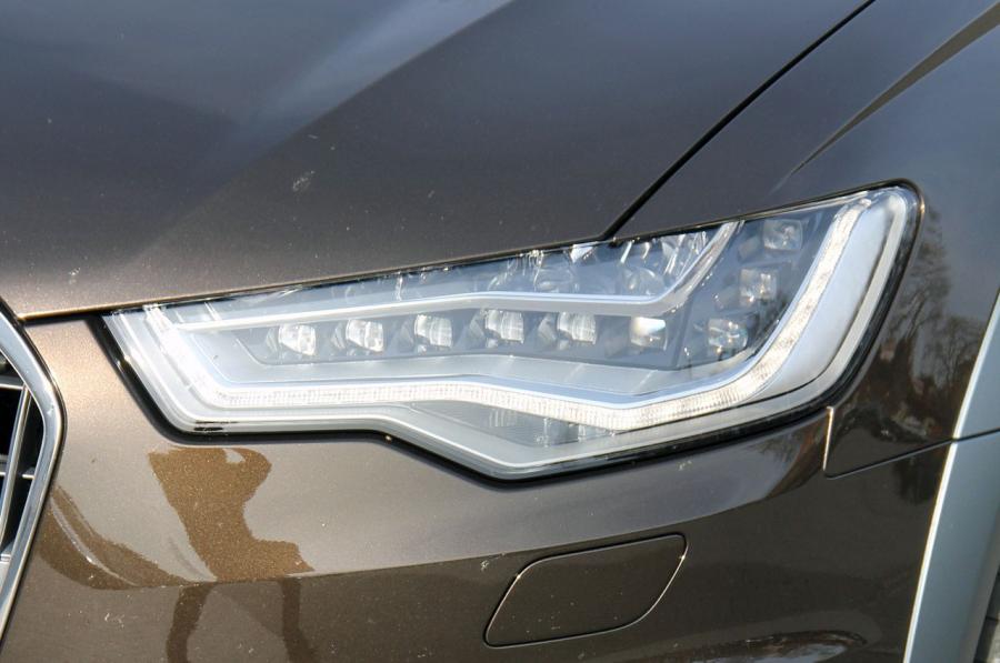 Детали экстерьера Audi A6 Allroad 3.0 TDI Quattro (4G, C7) 2012 года  (WW) (фото 89 из 99)